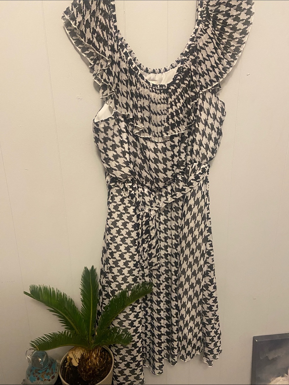 Black & White Houndstooth Ruffle Neck midi Dress